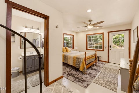 Tiny photo for 255 Janice Way, Merlin, OR 97532 (MLS # 220224141)