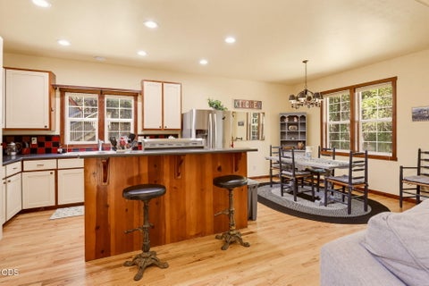 Tiny photo for 255 Janice Way, Merlin, OR 97532 (MLS # 220224141)