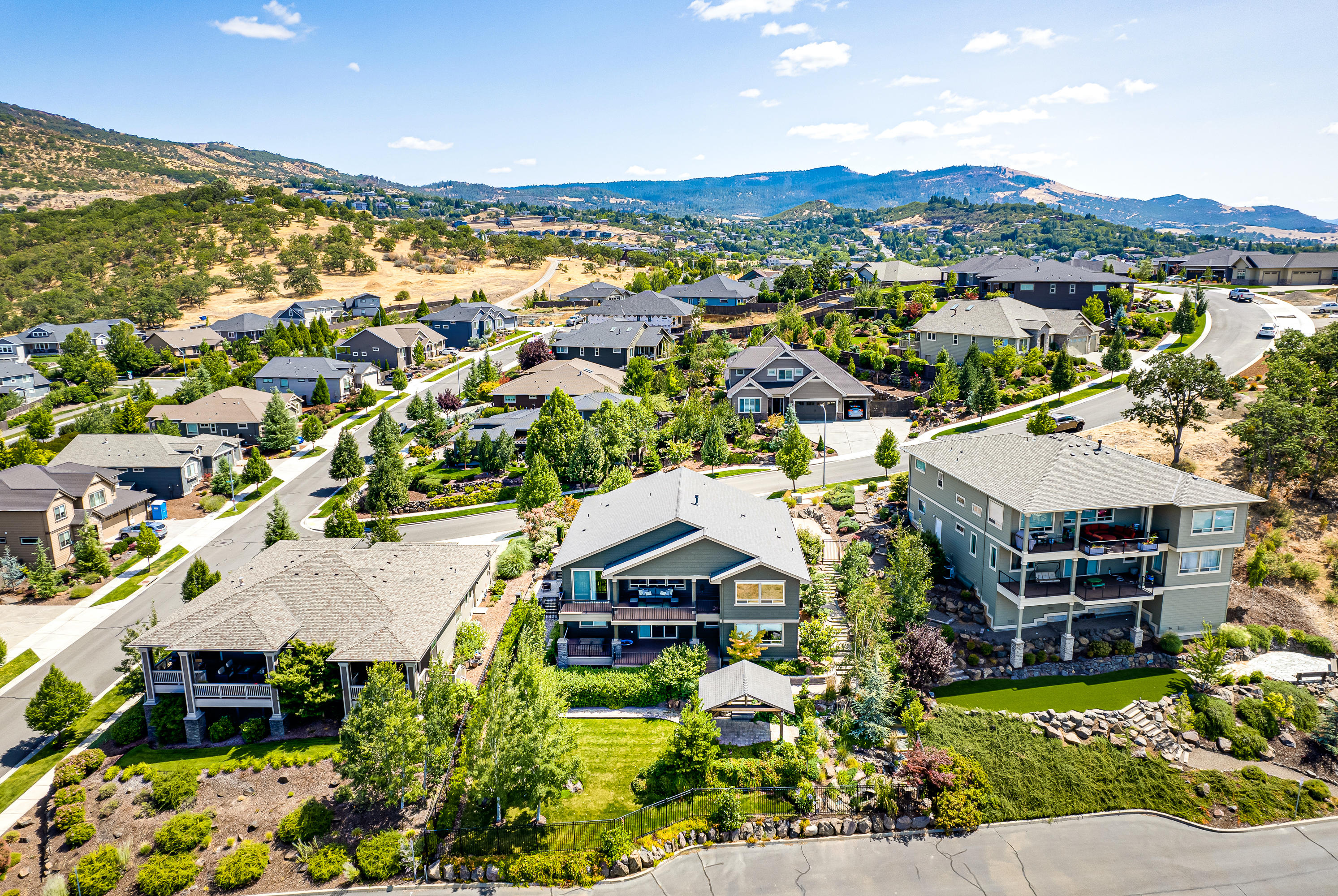 Bella Vista Heights Phases 1 & 2 - Residential