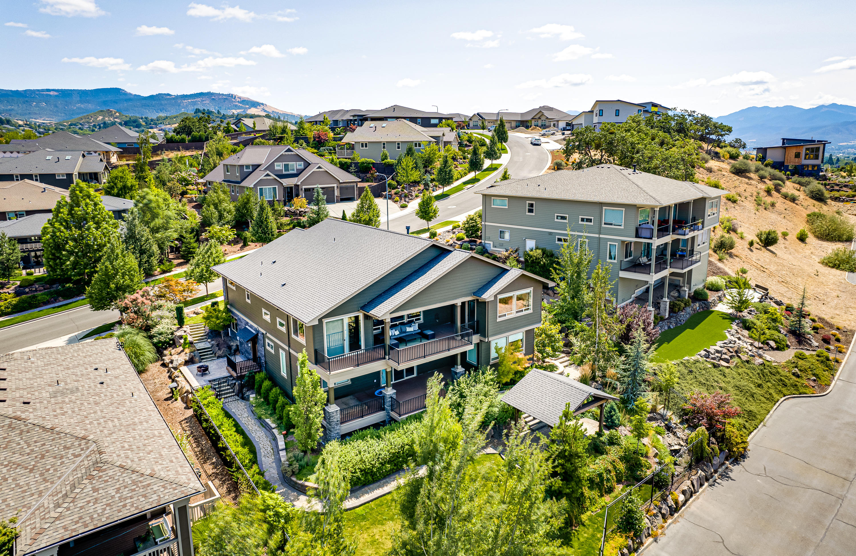 Bella Vista Heights Phases 1 & 2 - Residential