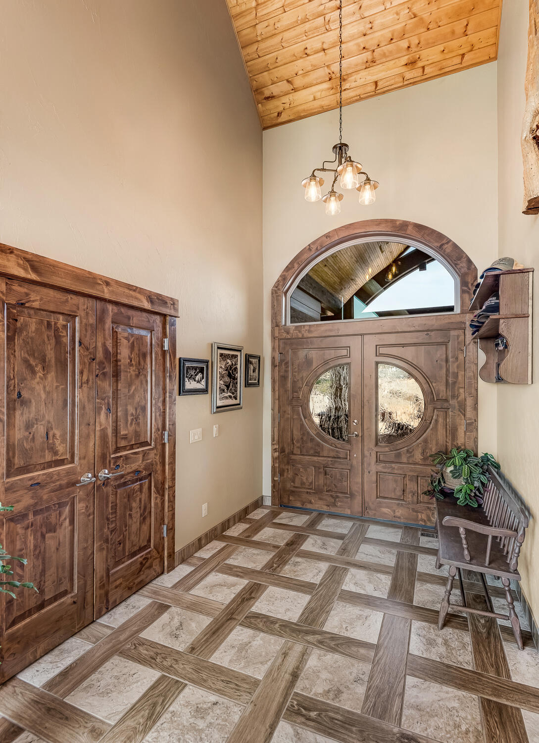 9075 NW Panorama View