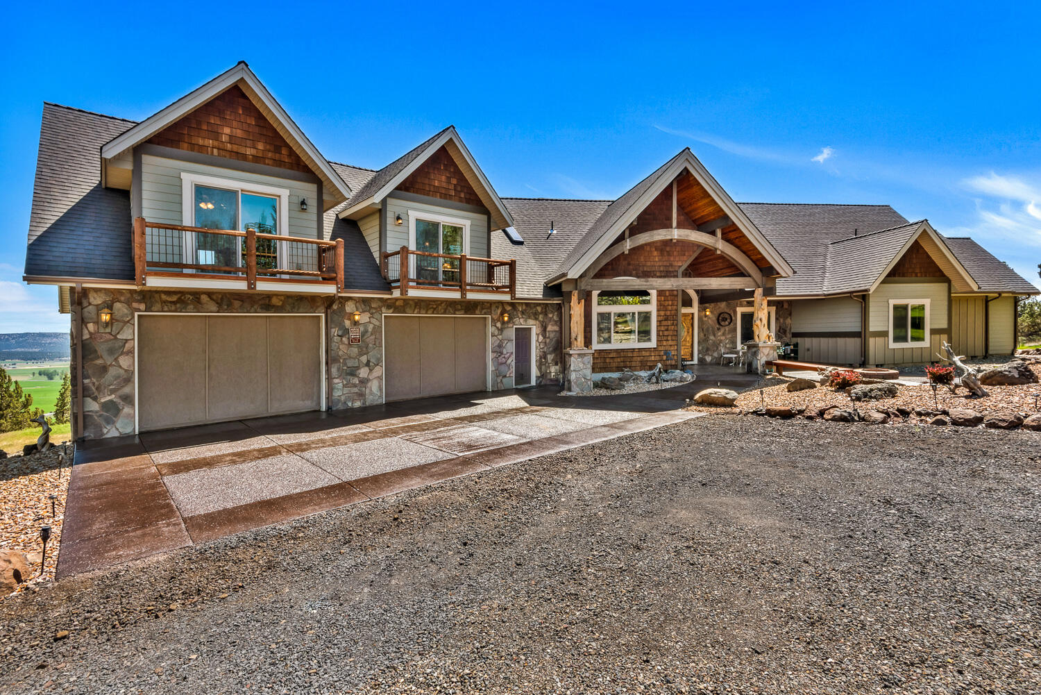 9075 NW Panorama View