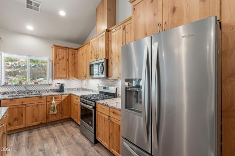 Tiny photo for 125 McKenzie Ridge Road, Grants Pass, OR 97526 (MLS # 220223524)