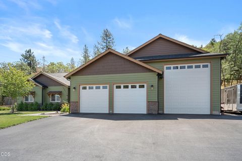 Tiny photo for 125 McKenzie Ridge Road, Grants Pass, OR 97526 (MLS # 220223524)