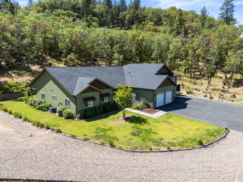 Tiny photo for 125 McKenzie Ridge Road, Grants Pass, OR 97526 (MLS # 220223524)