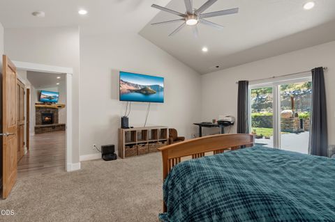 Tiny photo for 125 McKenzie Ridge Road, Grants Pass, OR 97526 (MLS # 220223524)