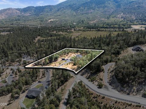 Tiny photo for 125 McKenzie Ridge Road, Grants Pass, OR 97526 (MLS # 220223524)
