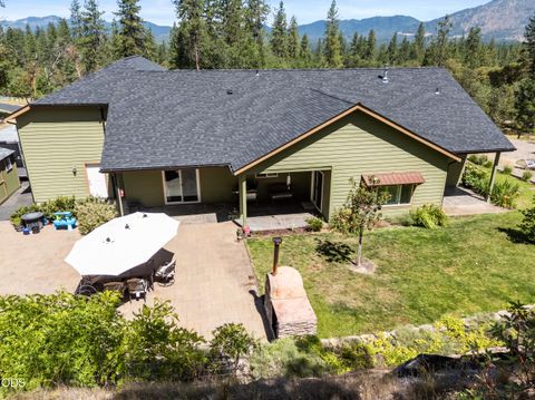 Tiny photo for 125 McKenzie Ridge Road, Grants Pass, OR 97526 (MLS # 220223524)