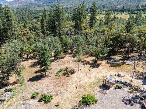 Tiny photo for 125 McKenzie Ridge Road, Grants Pass, OR 97526 (MLS # 220223524)
