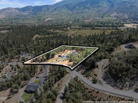 Tiny photo for 125 McKenzie Ridge Road, Grants Pass, OR 97526 (MLS # 220223524)