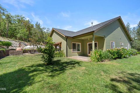 Tiny photo for 125 McKenzie Ridge Road, Grants Pass, OR 97526 (MLS # 220223524)