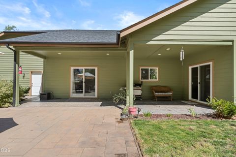 Tiny photo for 125 McKenzie Ridge Road, Grants Pass, OR 97526 (MLS # 220223524)