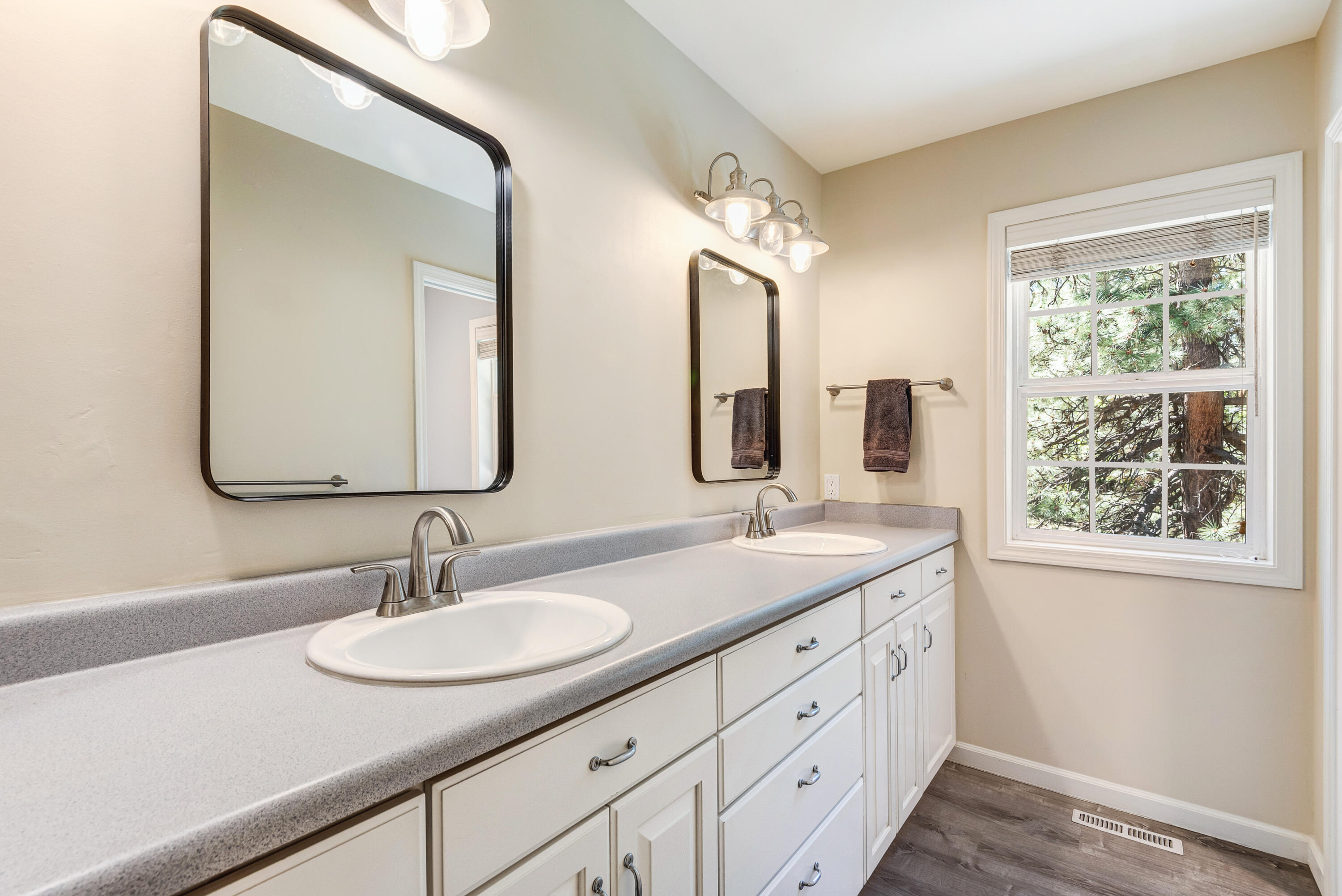 Awbrey Butte - Residential