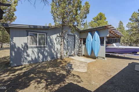Tiny photo for 16664 Pine Tree Lane, Sisters, OR 97759 (MLS # 220225706)