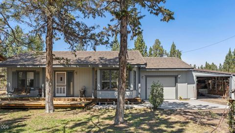 Photo of 16664 Pine Tree Lane, Sisters, OR 97759 (MLS # 220225706)