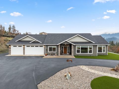 Tiny photo for 182 Blue Chip Lane, Grants Pass, OR 97527 (MLS # 220212206)