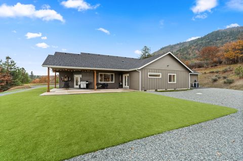 Tiny photo for 182 Blue Chip Lane, Grants Pass, OR 97527 (MLS # 220212206)