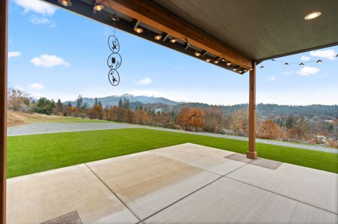 Tiny photo for 182 Blue Chip Lane, Grants Pass, OR 97527 (MLS # 220212206)