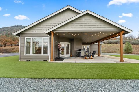 Tiny photo for 182 Blue Chip Lane, Grants Pass, OR 97527 (MLS # 220212206)