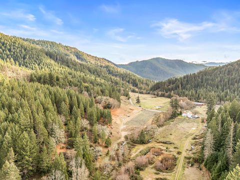 Tiny photo for 6026 Carberry Creek Road, Jacksonville, OR 97530 (MLS # 220213209)