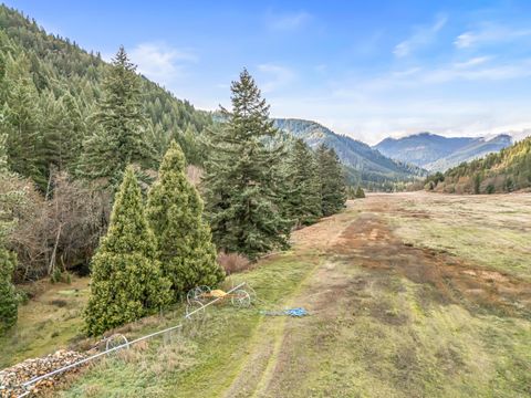 Tiny photo for 6026 Carberry Creek Road, Jacksonville, OR 97530 (MLS # 220213209)