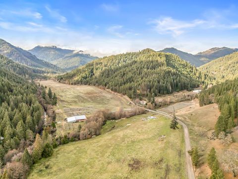Tiny photo for 6026 Carberry Creek Road, Jacksonville, OR 97530 (MLS # 220213209)