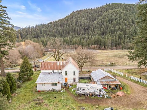 Tiny photo for 6026 Carberry Creek Road, Jacksonville, OR 97530 (MLS # 220213209)