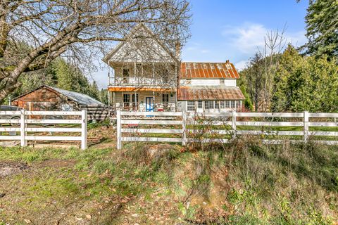 Tiny photo for 6026 Carberry Creek Road, Jacksonville, OR 97530 (MLS # 220213209)
