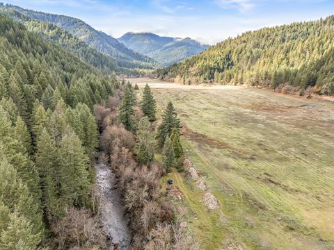 Tiny photo for 6026 Carberry Creek Road, Jacksonville, OR 97530 (MLS # 220213209)