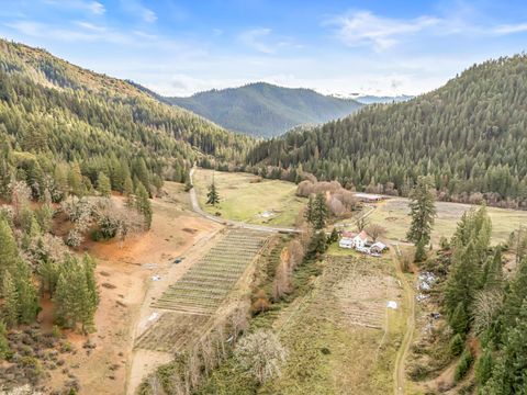 Tiny photo for 6026 Carberry Creek Road, Jacksonville, OR 97530 (MLS # 220213209)