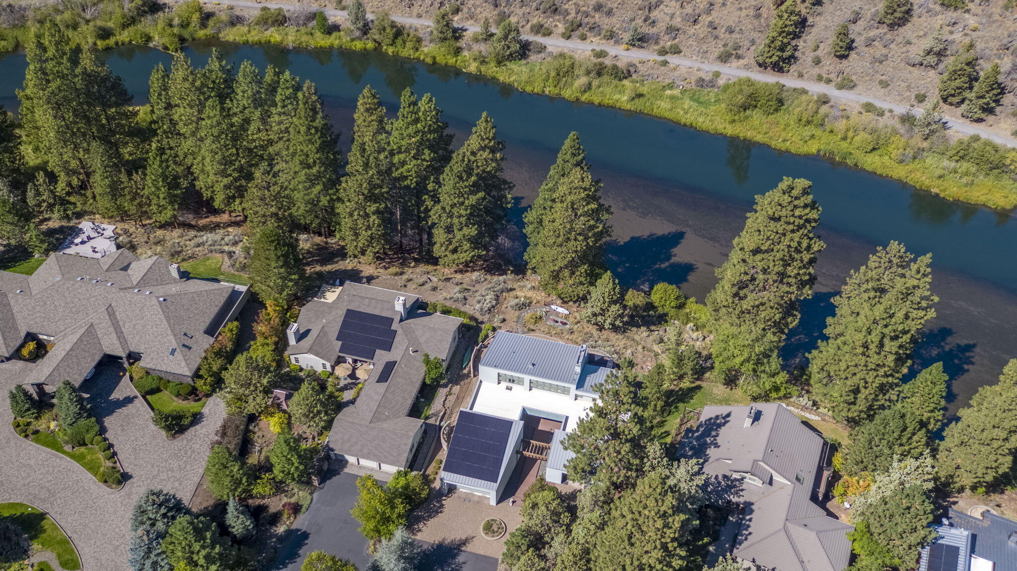 2251 NW Lakeside Place