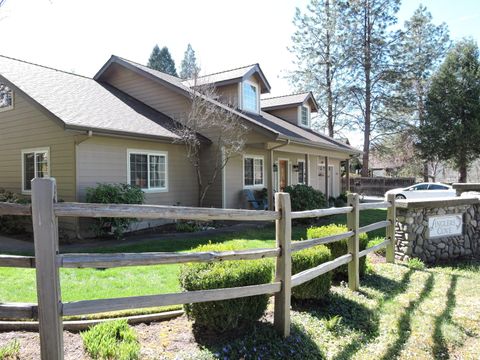 Tiny photo for 1025 Anglers Place, Shady Cove, OR 97539 (MLS # 220217310)