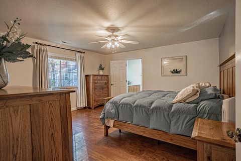 Tiny photo for 1025 Anglers Place, Shady Cove, OR 97539 (MLS # 220217310)