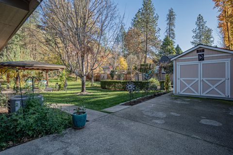 Tiny photo for 1025 Anglers Place, Shady Cove, OR 97539 (MLS # 220217310)