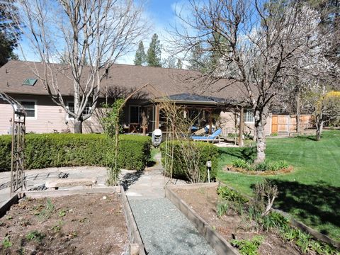 Tiny photo for 1025 Anglers Place, Shady Cove, OR 97539 (MLS # 220217310)