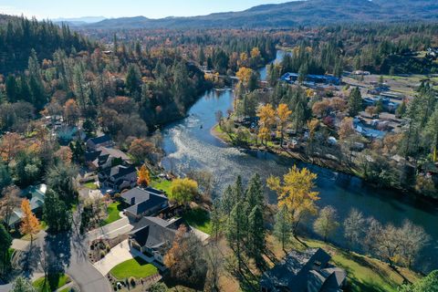 Tiny photo for 1025 Anglers Place, Shady Cove, OR 97539 (MLS # 220217310)