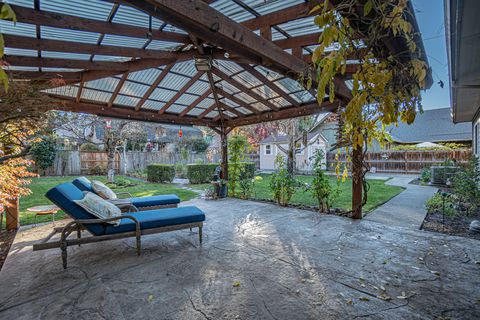 Tiny photo for 1025 Anglers Place, Shady Cove, OR 97539 (MLS # 220217310)