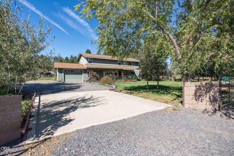 Photo of 19210 Pinehurst Road, Bend, OR 97703 (MLS # 220229343)