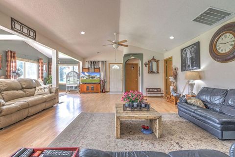 Tiny photo for 7208 NE Ochoco Highway, Prineville, OR 97754 (MLS # 220212208)