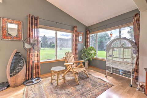 Tiny photo for 7208 NE Ochoco Highway, Prineville, OR 97754 (MLS # 220212208)