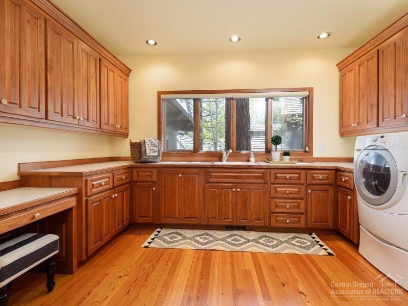 Broken Top - Residential