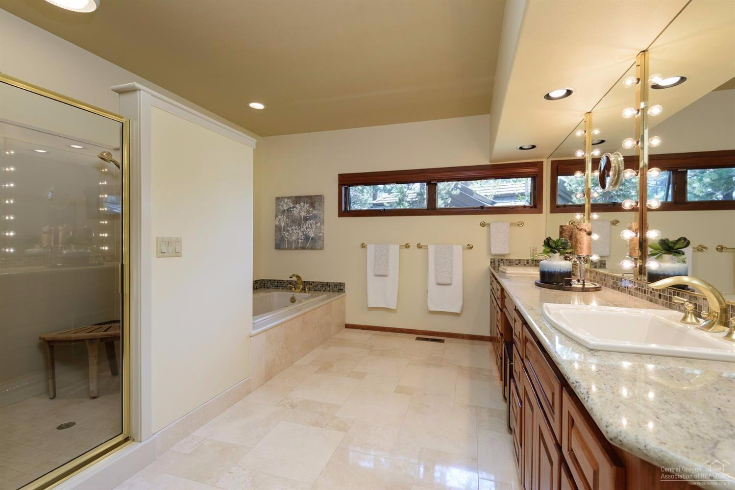 Broken Top - Residential