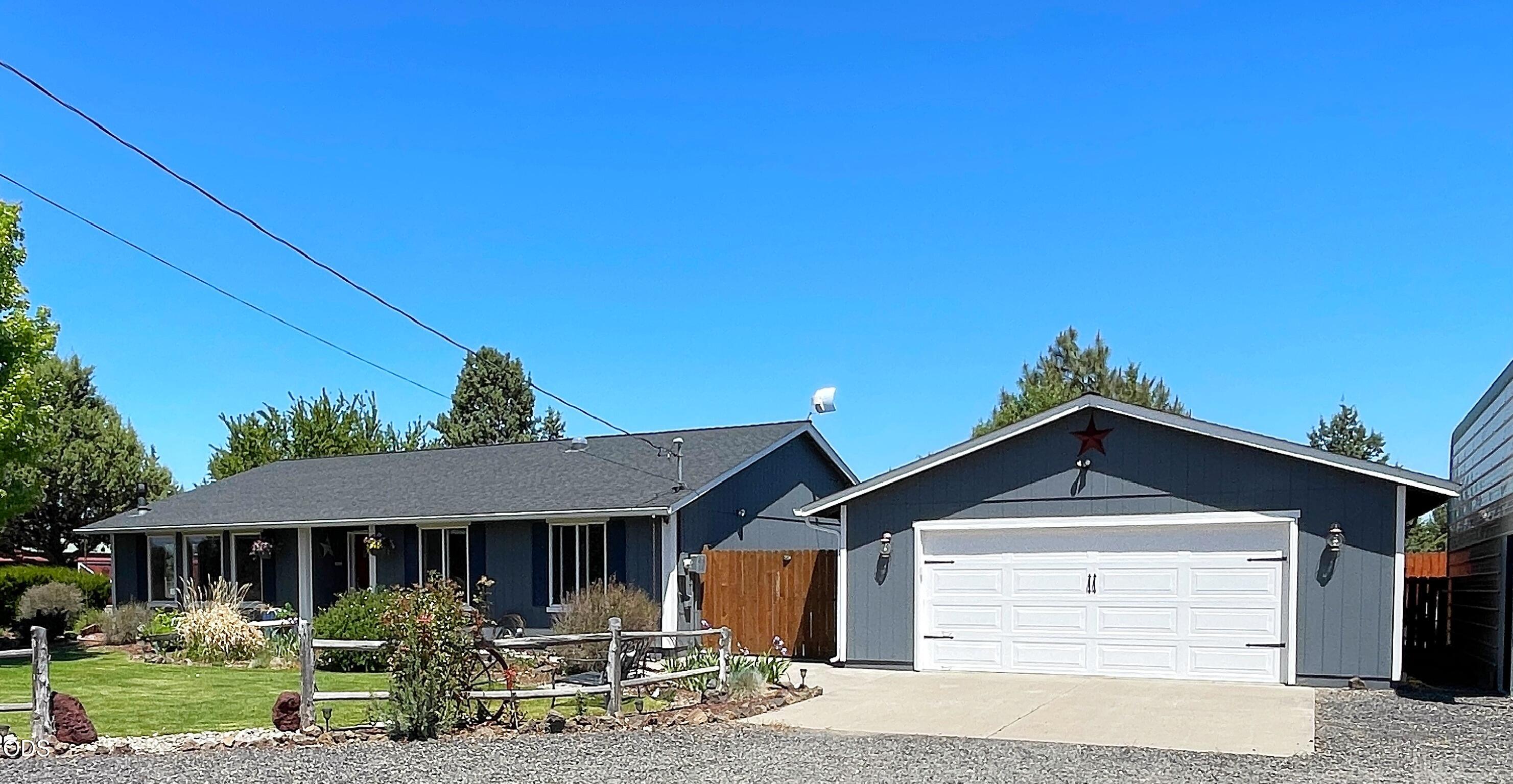 6292 SW Cougar Road