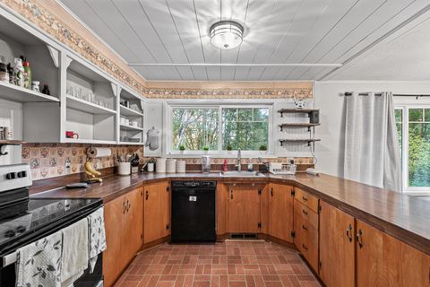 Tiny photo for 10665 Redwood Highway, Wilderville, OR 97543 (MLS # 220210669)