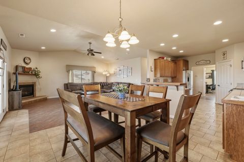 Tiny photo for 5548 Sturdivant Avenue, Klamath Falls, OR 97603 (MLS # 220217373)