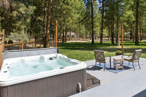 Tiny photo for 15375 Ponderosa Loop, La Pine, OR 97739 (MLS # 220218752)