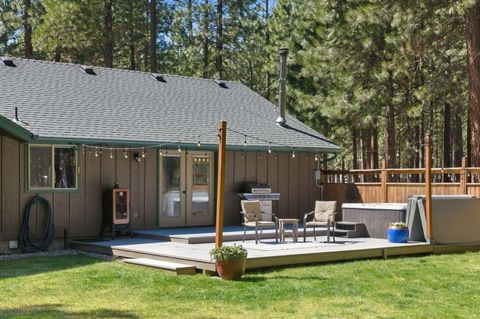 Tiny photo for 15375 Ponderosa Loop, La Pine, OR 97739 (MLS # 220218752)