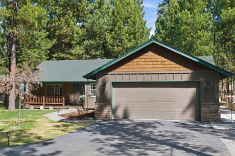 Tiny photo for 15375 Ponderosa Loop, La Pine, OR 97739 (MLS # 220218752)