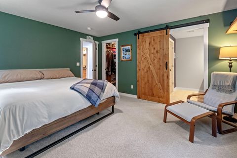 Tiny photo for 15375 Ponderosa Loop, La Pine, OR 97739 (MLS # 220218752)