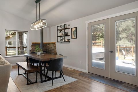 Tiny photo for 15375 Ponderosa Loop, La Pine, OR 97739 (MLS # 220218752)